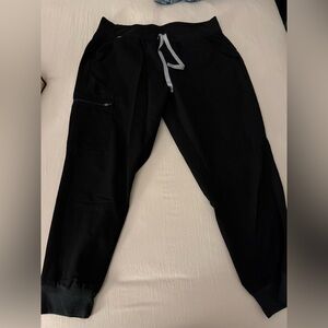 Black Figs Zamora jogger scrub pants